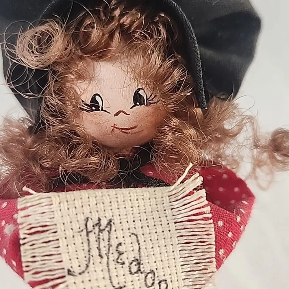 Doll Figure Colonial Girl Jo Herbst N. Dakota Copyright 1989 Handmade Wood VTG